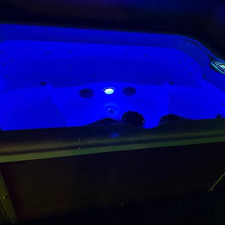 Atico 90m De Terraza, Jacuzzi Privado Y Cargador De Coche Electrico En Cabria, *