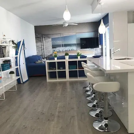 Atico 90m De Terraza, Jacuzzi Privado Y Cargador De Coche Electrico En Cabria, 아파트 *