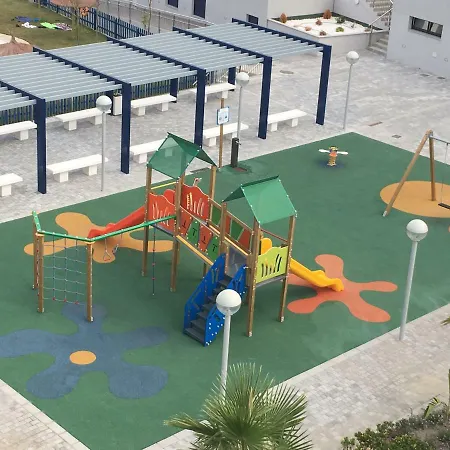 Atico 90m De Terraza, Jacuzzi Privado Y Cargador De Coche Electrico En Cabria, Apartment