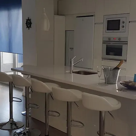 Apartment Atico 90m De Terraza, Jacuzzi Privado Y Cargador De Coche Electrico En Cabria, *
